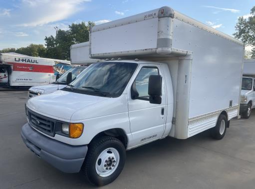 Used 2006 14 ' Box Truck for sale