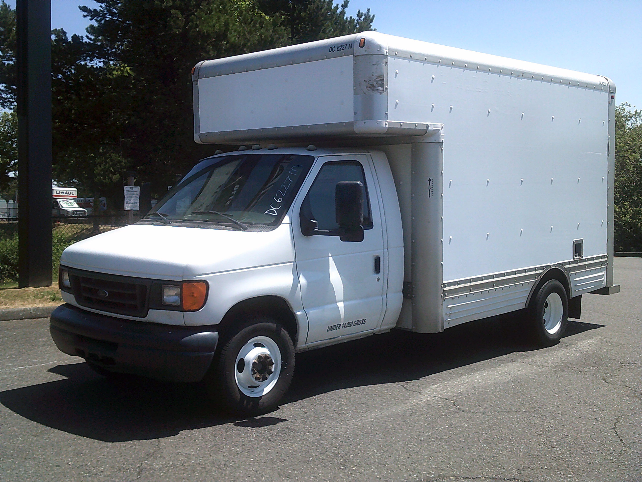 2006 14' Box Truck for Sale in Auburn, WA 98001 UHaul Truck Sales