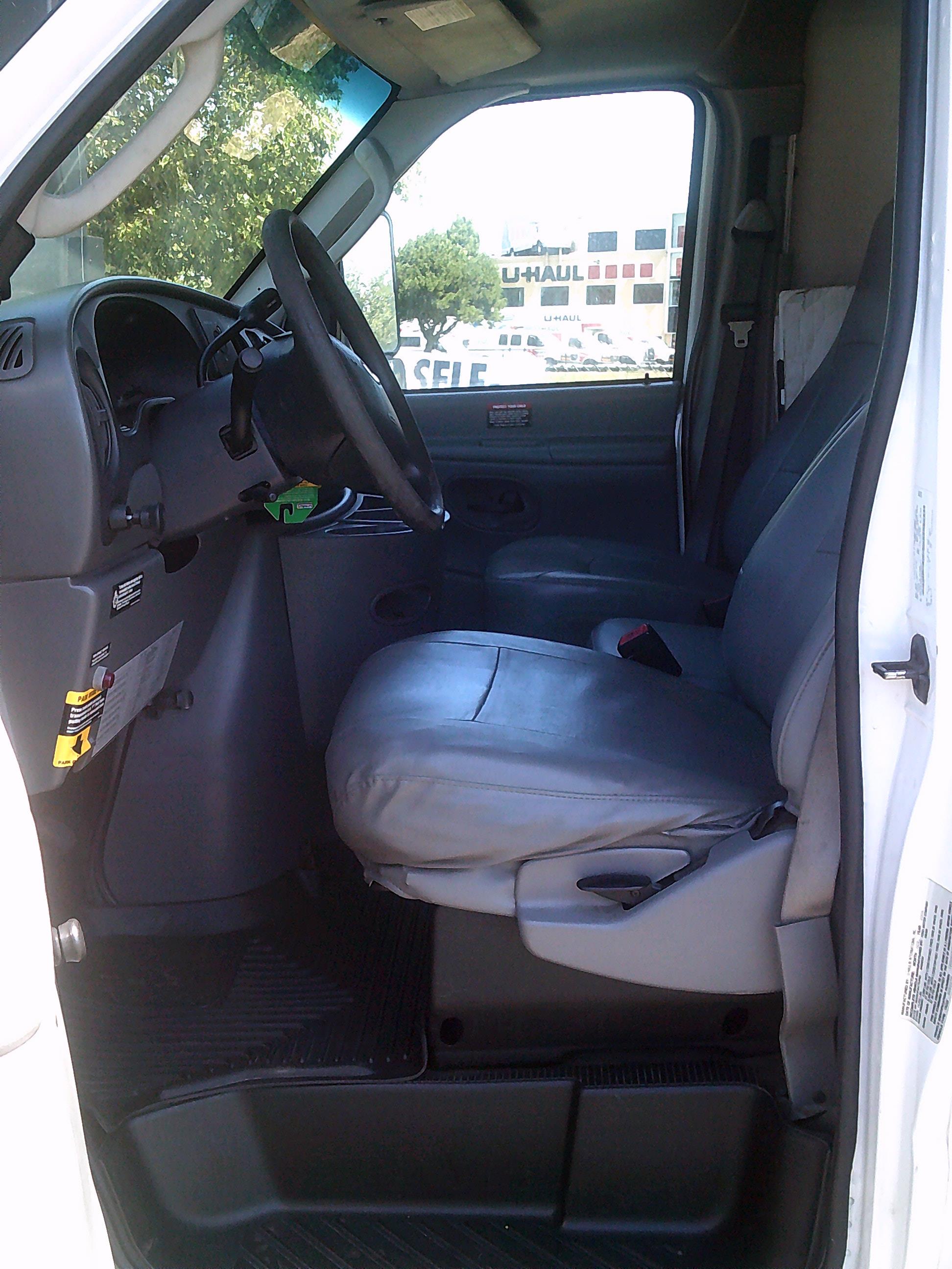 2006 14' Box Truck for Sale in Auburn, WA 98001 UHaul Truck Sales