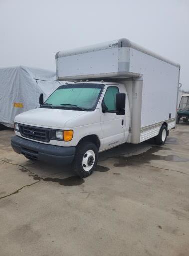 Used 2006 14 ' Box Truck for sale
