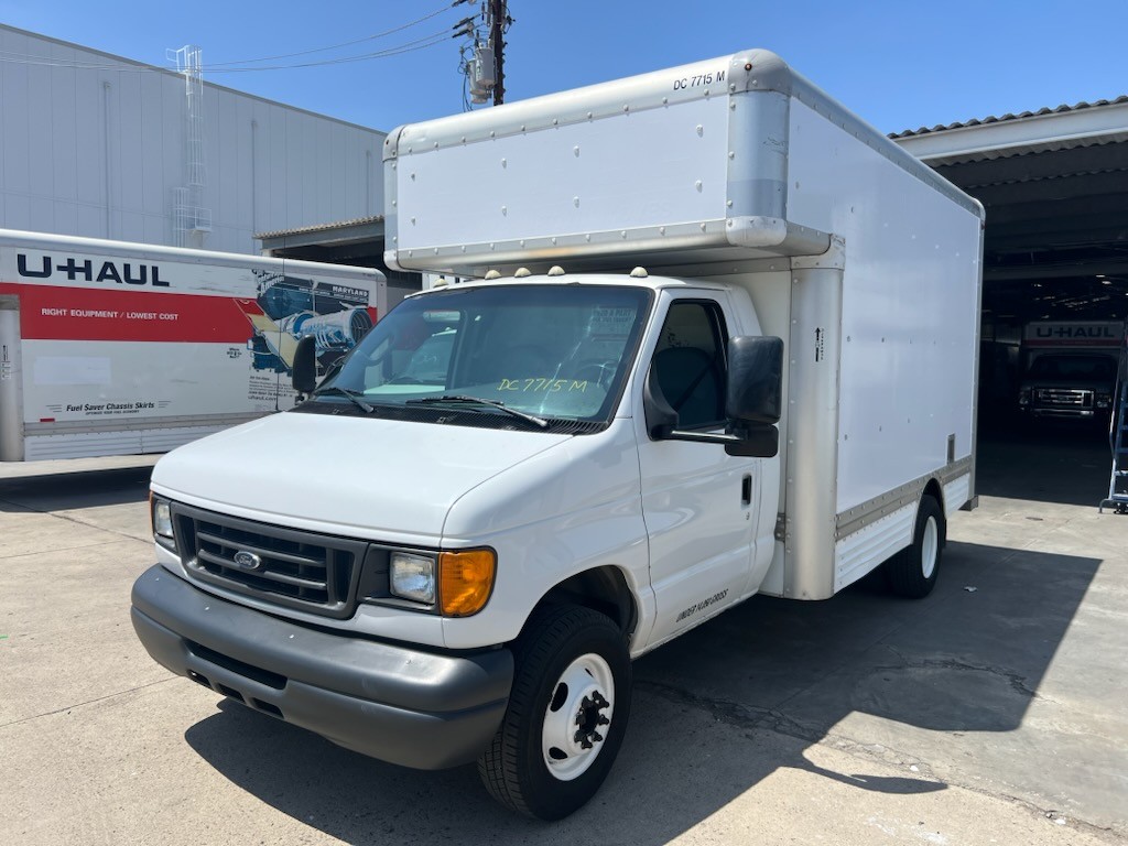 Used 2006 14 ' Box Truck for sale