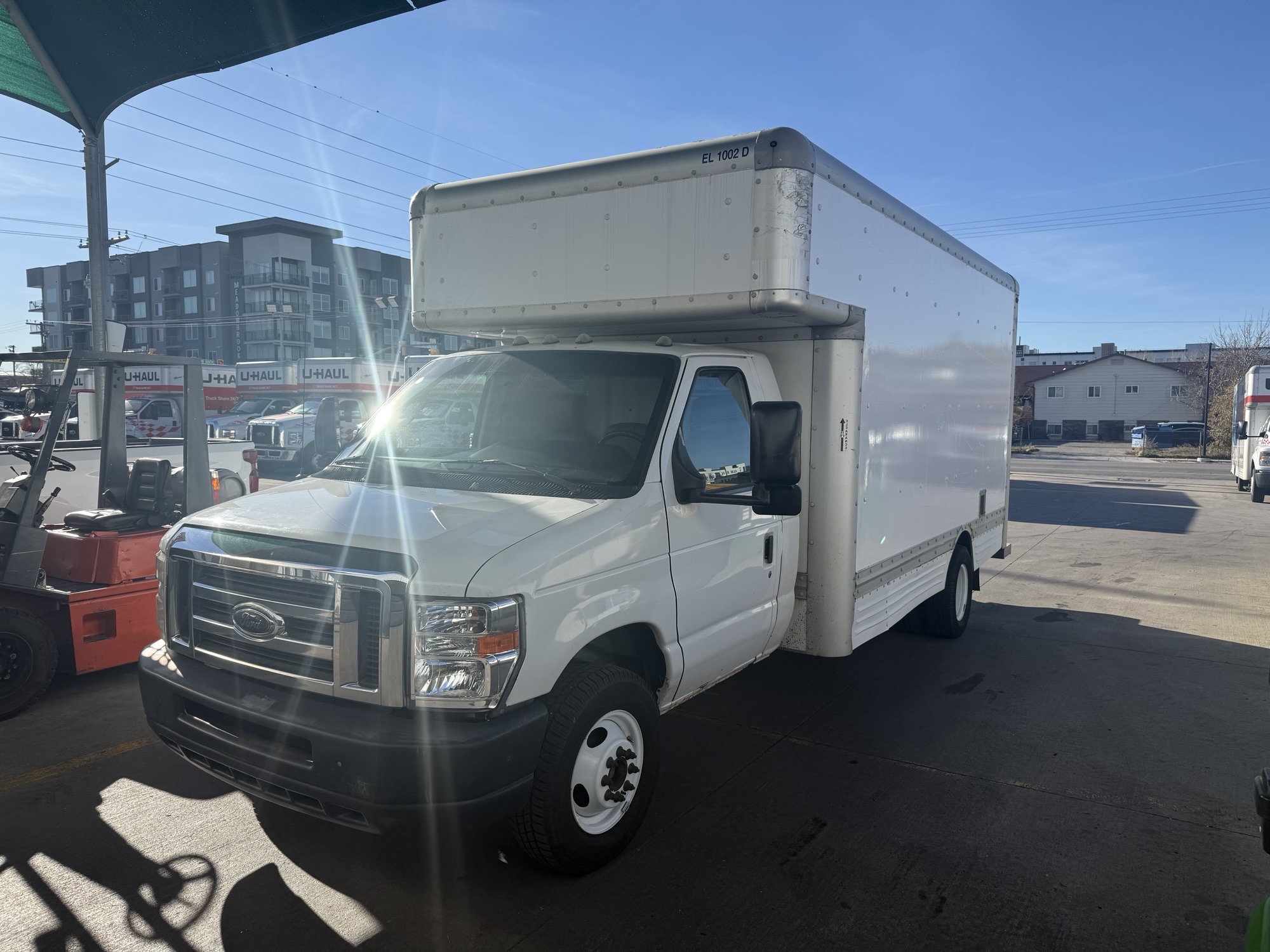 Used 2010 17 ' Box Truck for sale