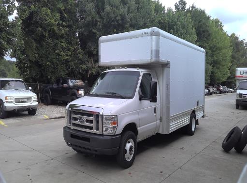 Used 2010 17 ' Box Truck for sale