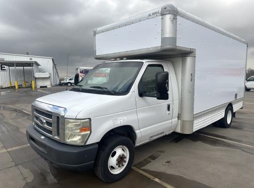 Used 2009 17 ' Box Truck for sale