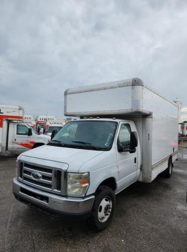 Used 2010 17 ' Box Truck for sale