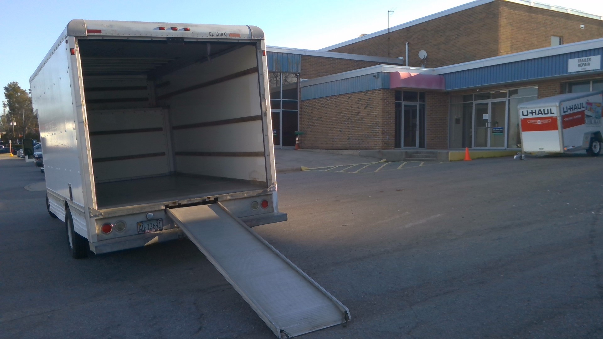 2009 17' Box Truck for Sale in Columbia, SC 29204 UHaul Truck Sales