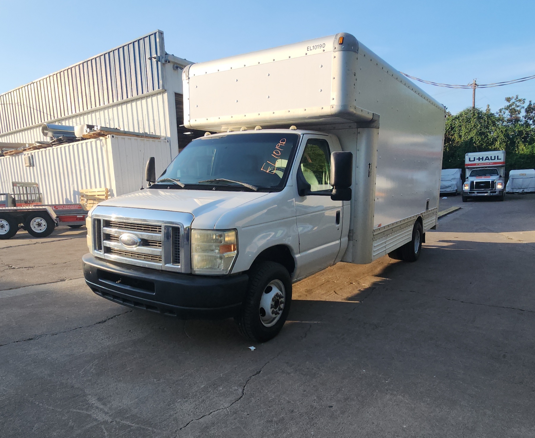 Used 2010 17 ' Box Truck for sale