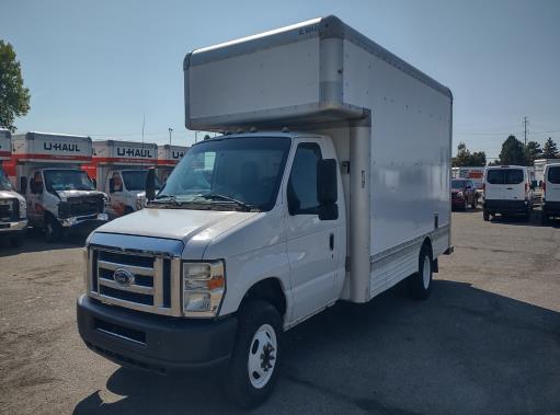 Used 2010 17 ' Box Truck for sale