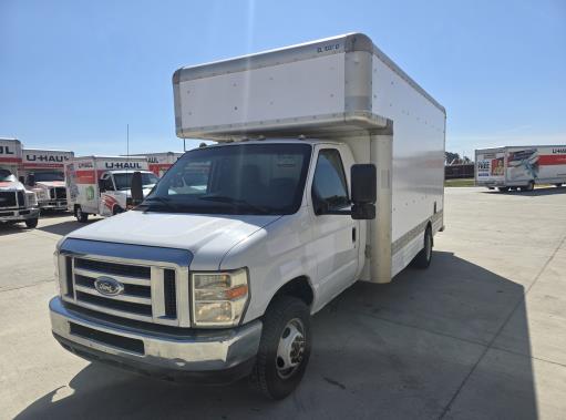 Used 2010 17 ' Box Truck for sale