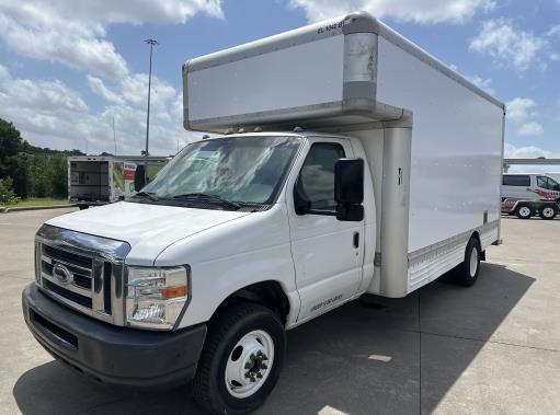 Used 2008 17 ' Box Truck for sale