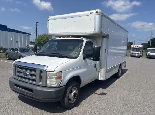 Used 2010 17 ' Box Truck for sale