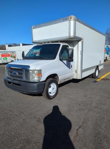 Used 2009 17 ' Box Truck for sale
