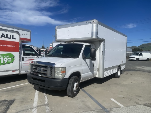 Used 2010 17 ' Box Truck for sale