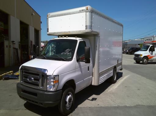 Used 2008 17 ' Box Truck for sale