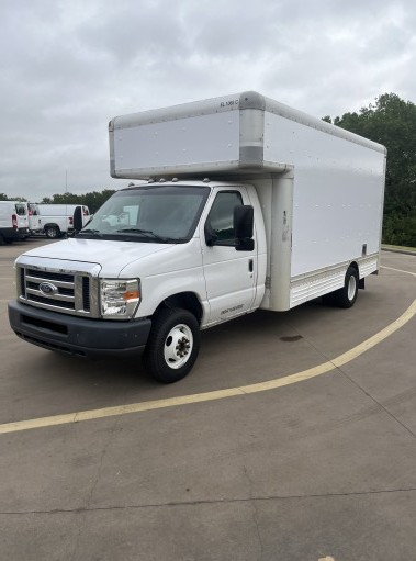 Used 2009 17 ' Box Truck for sale
