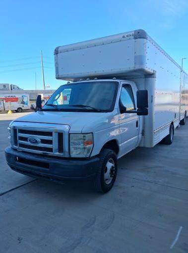Used 2010 17 ' Box Truck for sale