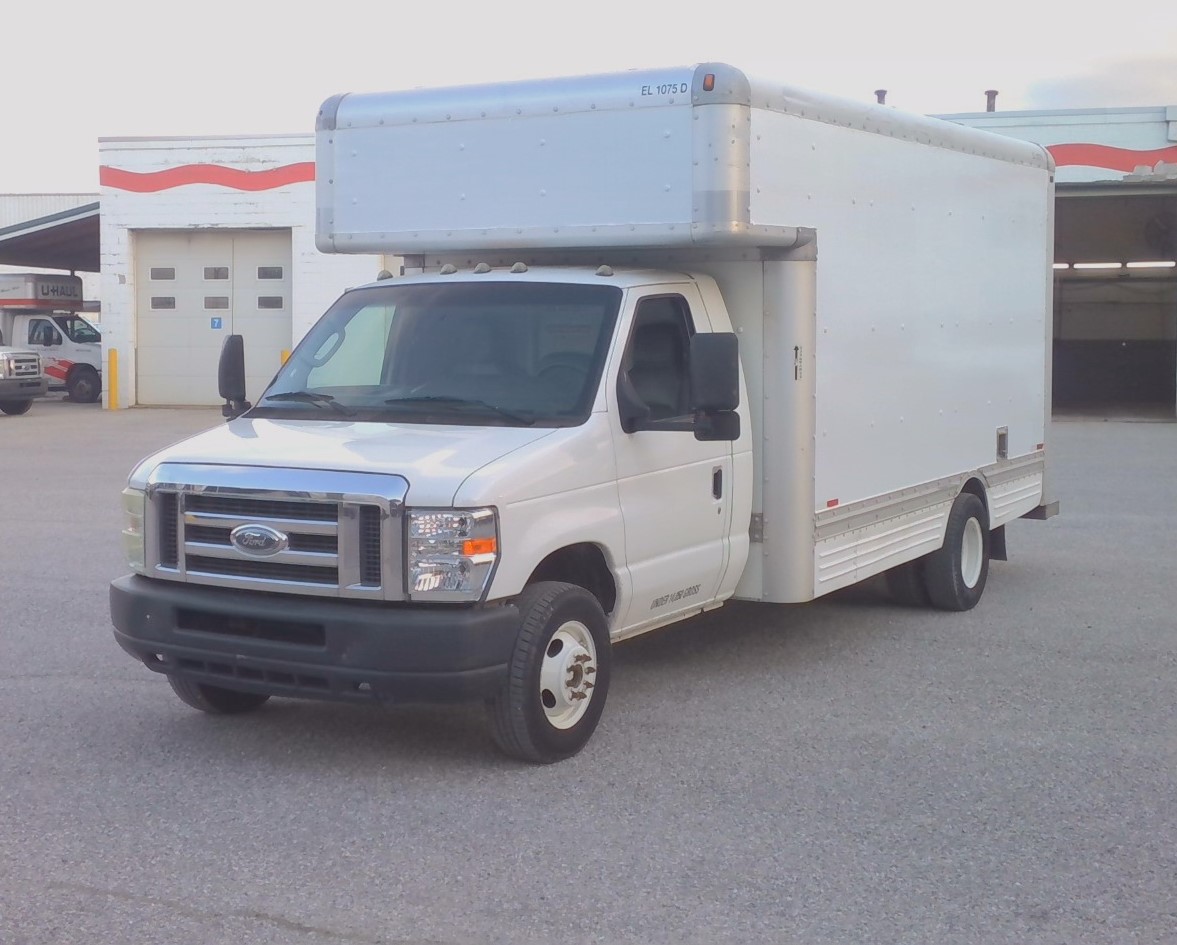 Used 2010 17 ' Box Truck for sale