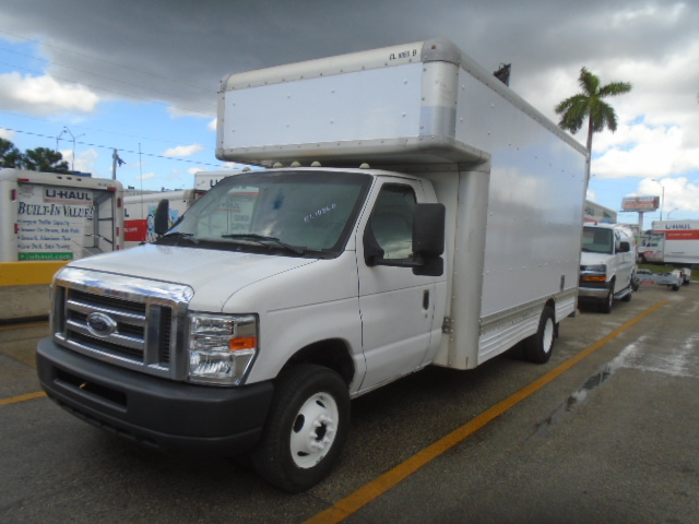 Used 2008 17 ' Box Truck for sale
