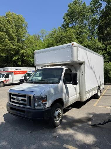 Used 2008 17 ' Box Truck for sale