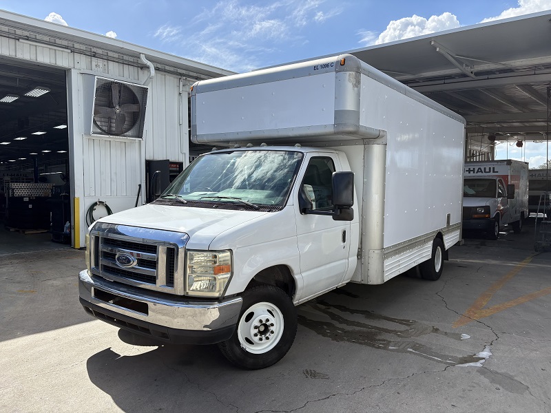 Used 2009 17 ' Box Truck for sale