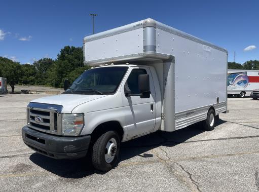 Used 2010 17 ' Box Truck for sale