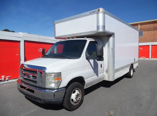 Used 2010 17 ' Box Truck for sale
