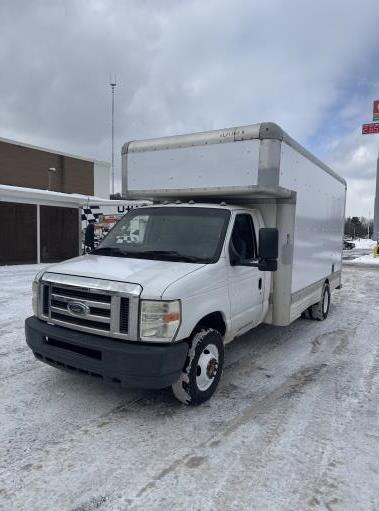 Used 2010 17 ' Box Truck for sale