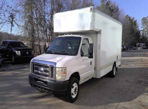 Used 2010 17 ' Box Truck for sale