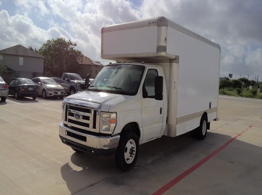 Used 2010 17 ' Box Truck for sale