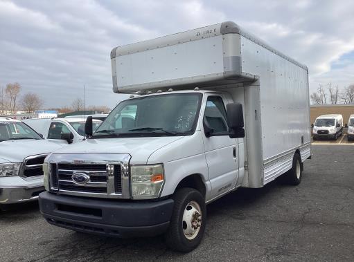 Used 2009 17 ' Box Truck for sale
