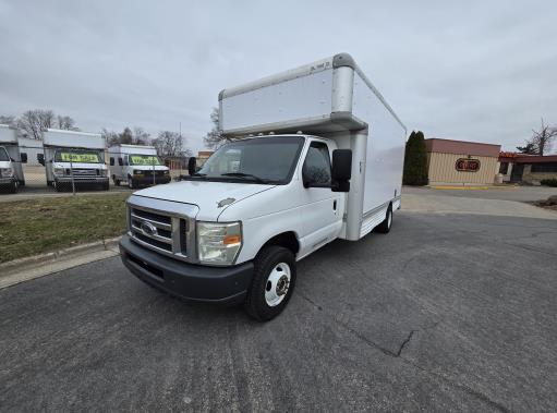 Used 2010 17 ' Box Truck for sale