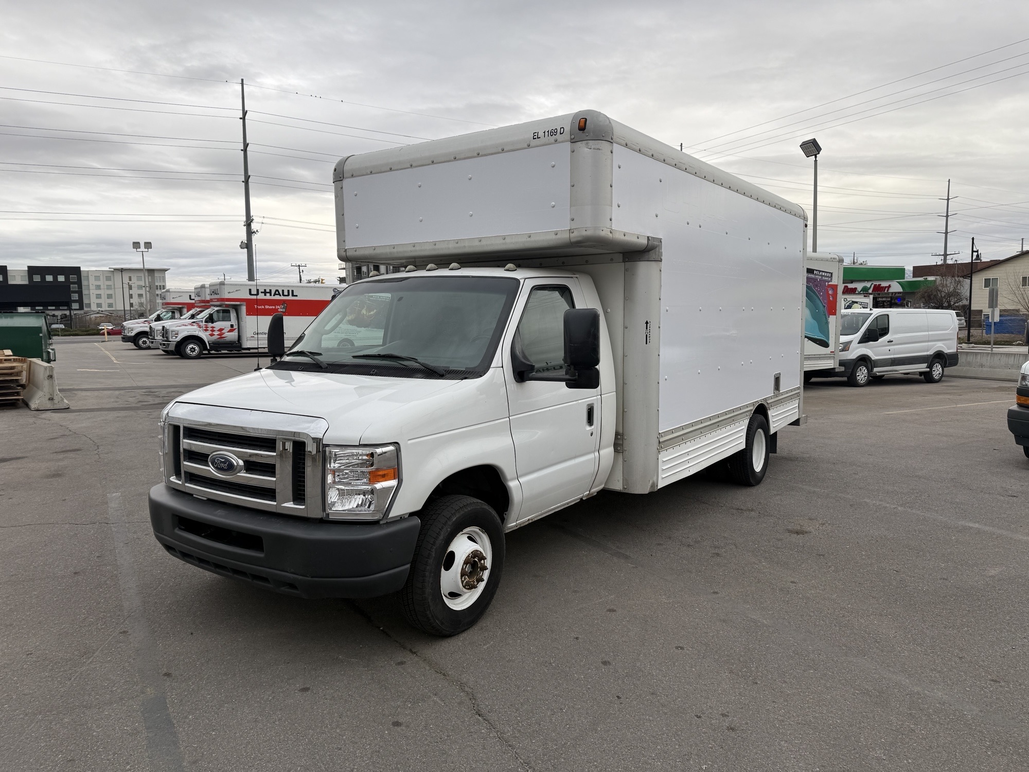 Used 2010 17 ' Box Truck for sale