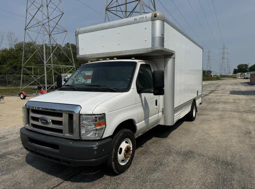 Used 2009 17 ' Box Truck for sale