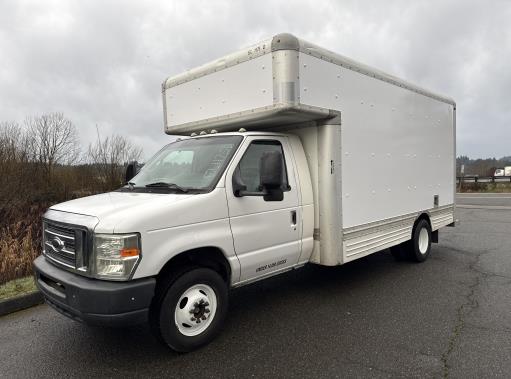 Used 2010 17 ' Box Truck for sale