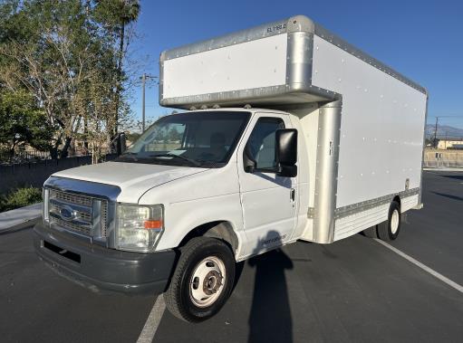 Used 2010 17 ' Box Truck for sale