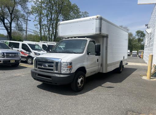 Used 2010 17 ' Box Truck for sale