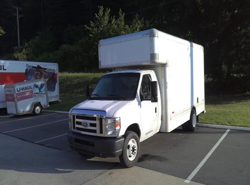 Used 2008 17 ' Box Truck for sale