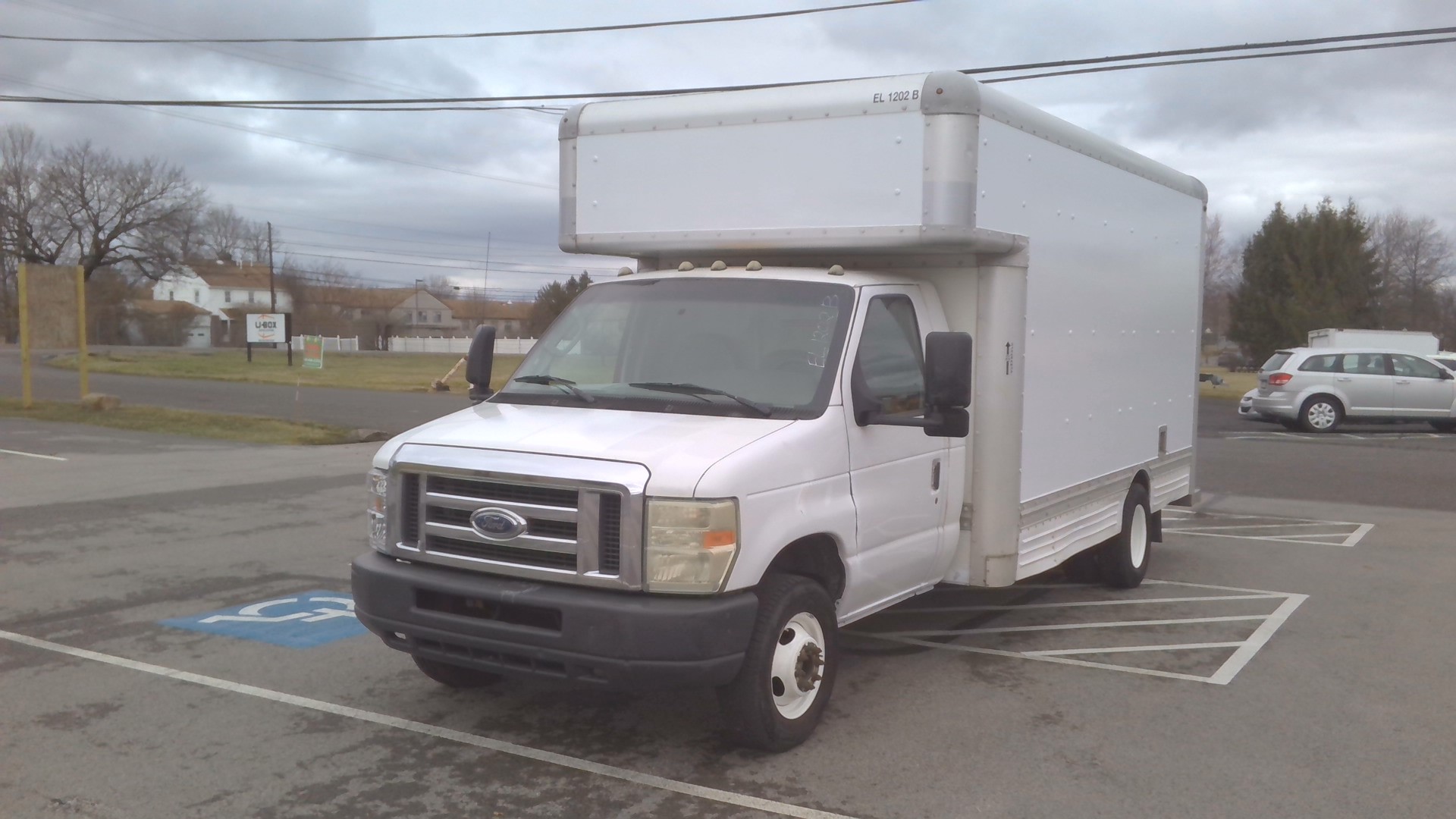 Used 2008 17 ' Box Truck for sale