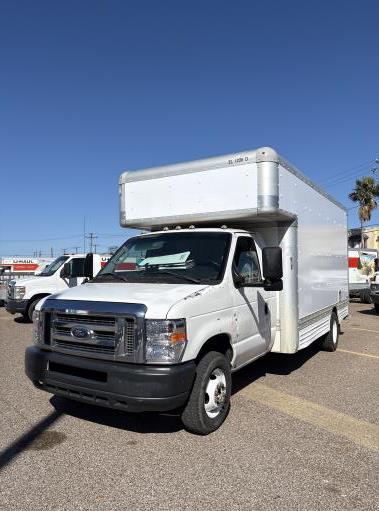 Used 2010 17 ' Box Truck for sale