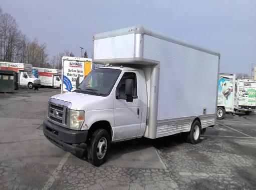 Used 2009 17 ' Box Truck for sale