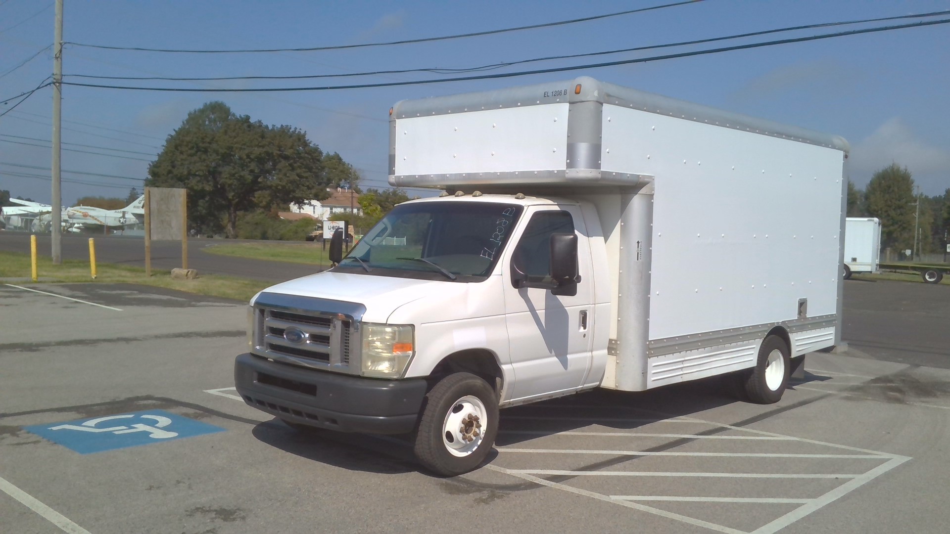 Used 2008 17 ' Box Truck for sale