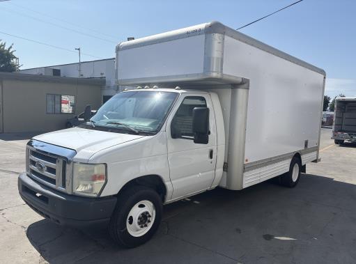 Used 2010 17 ' Box Truck for sale