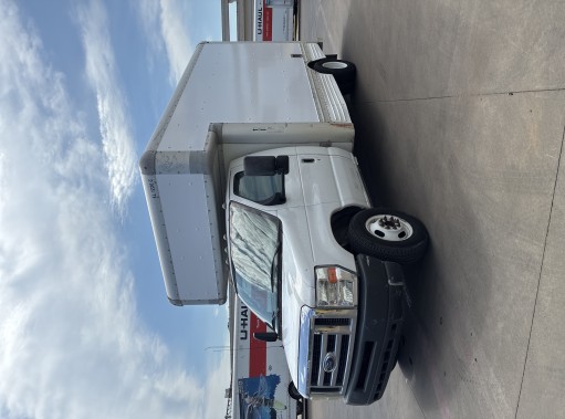 Used 2009 17 ' Box Truck for sale