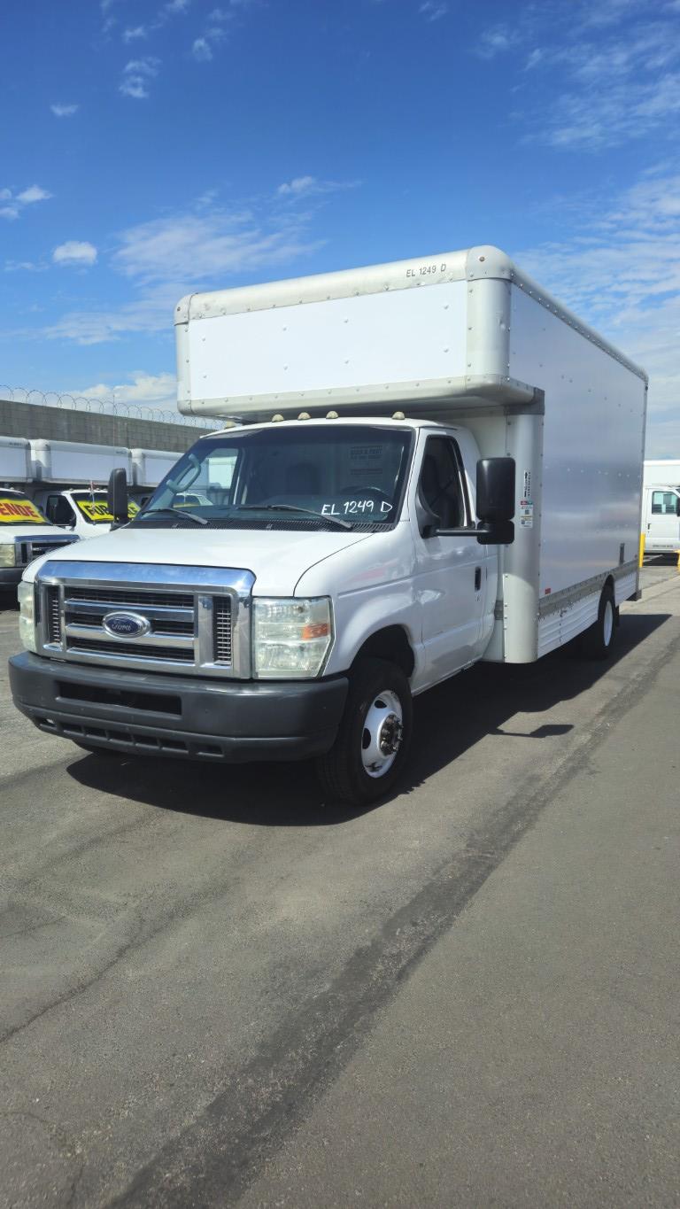 Used 2010 17 ' Box Truck for sale