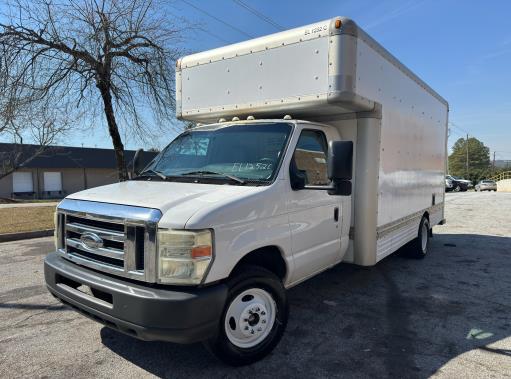 Used 2009 17 ' Box Truck for sale