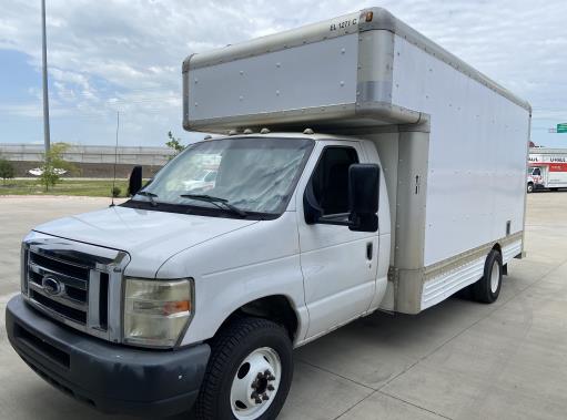Used 2009 17 ' Box Truck for sale