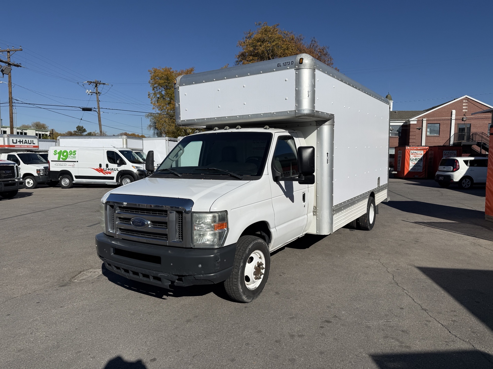 Used 2010 17 ' Box Truck for sale
