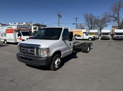 Used 2010 17 ' Cab and Chassis for sale