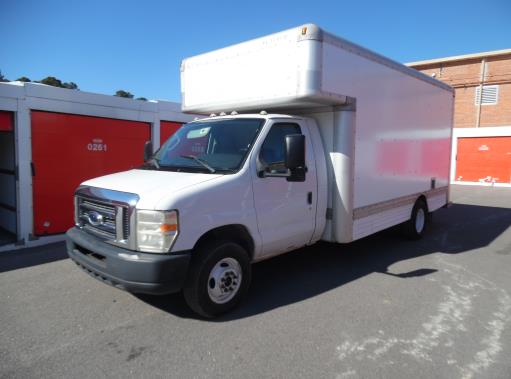 Used 2010 17 ' Box Truck for sale
