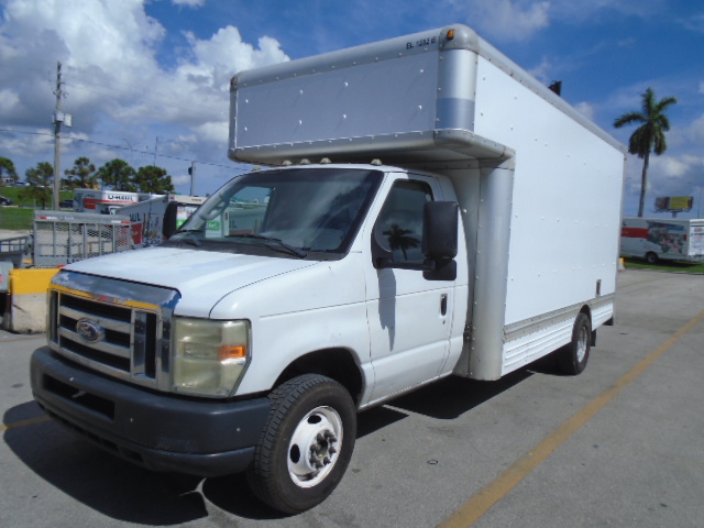 Used 2008 17 ' Box Truck for sale